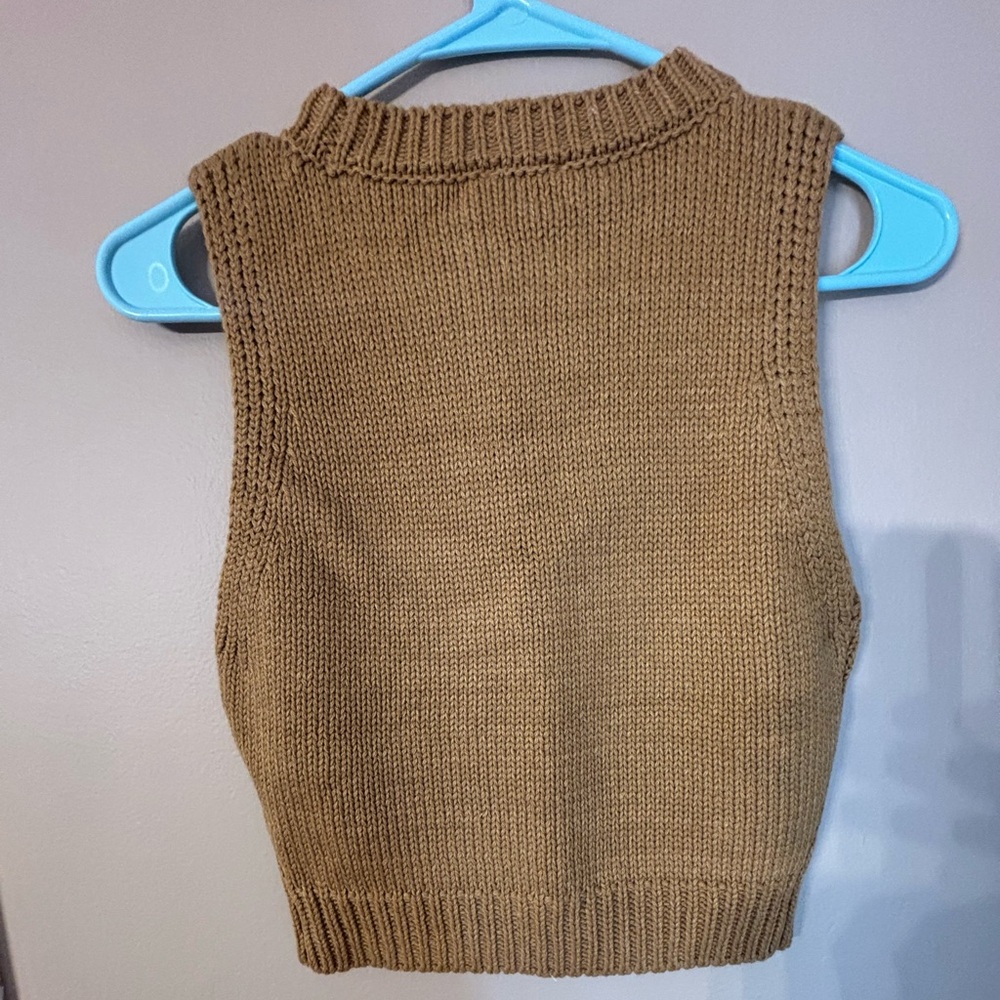 NWT Le Lis Collections women’s cropped sleeveless sweater Small - Picture 12 of 14
